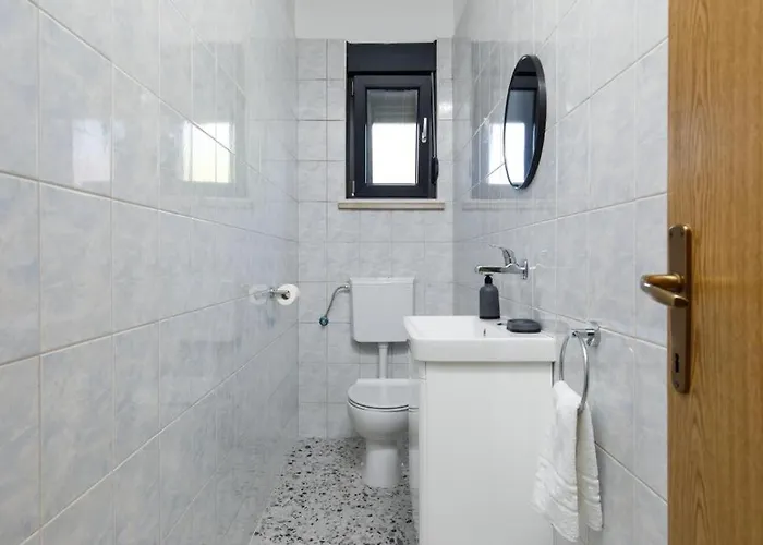 House With A Parking Space Drnis, Zagora - 22772 Feriehus *